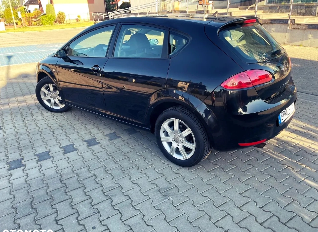 Seat Leon cena 15900 przebieg: 185264, rok produkcji 2007 z Piła małe 407
